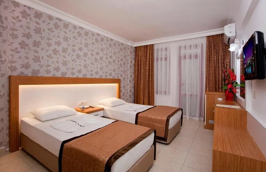 Diamore Hotel-1